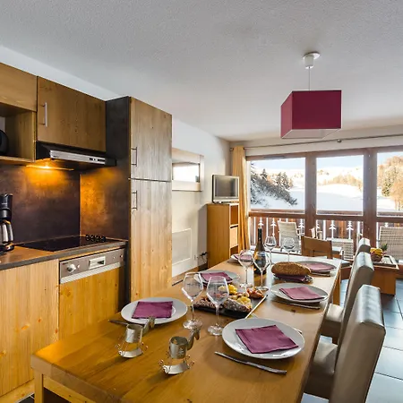 Lagrange Les Edelweiss Apartahotel La Plagne