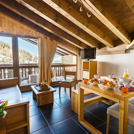 Lagrange Les Edelweiss Aparthotel 4*