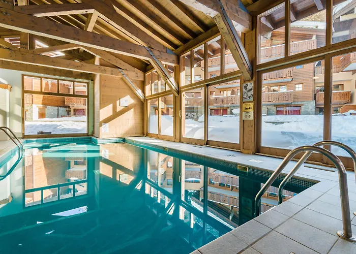 拉格朗日雪绒花公寓式酒店