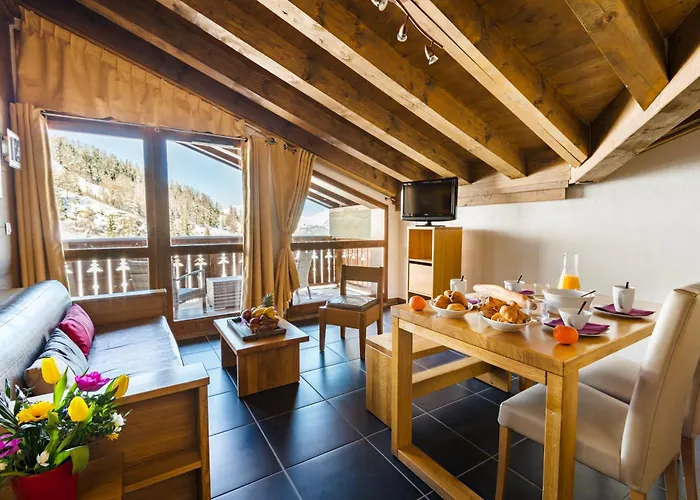 拉格朗日雪绒花公寓式酒店 4* 拉普拉涅